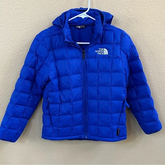The North Face Thermoball Hooded
Insulated Jacket Boys Medium New Without Tags! - Picture 7 of 16